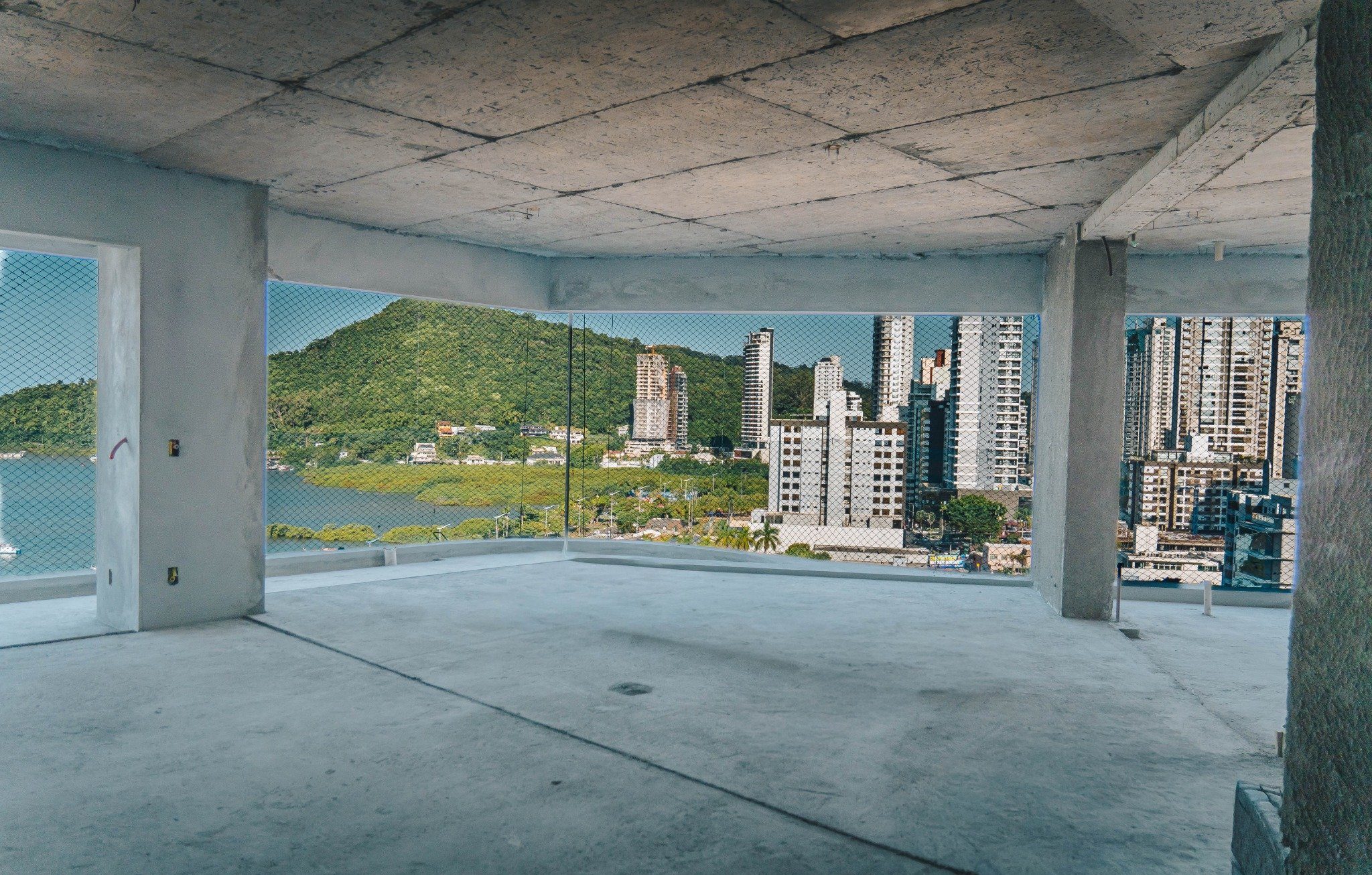 O que avaliar na construtora antes de assinar a compra de um imóvel de alto padrão